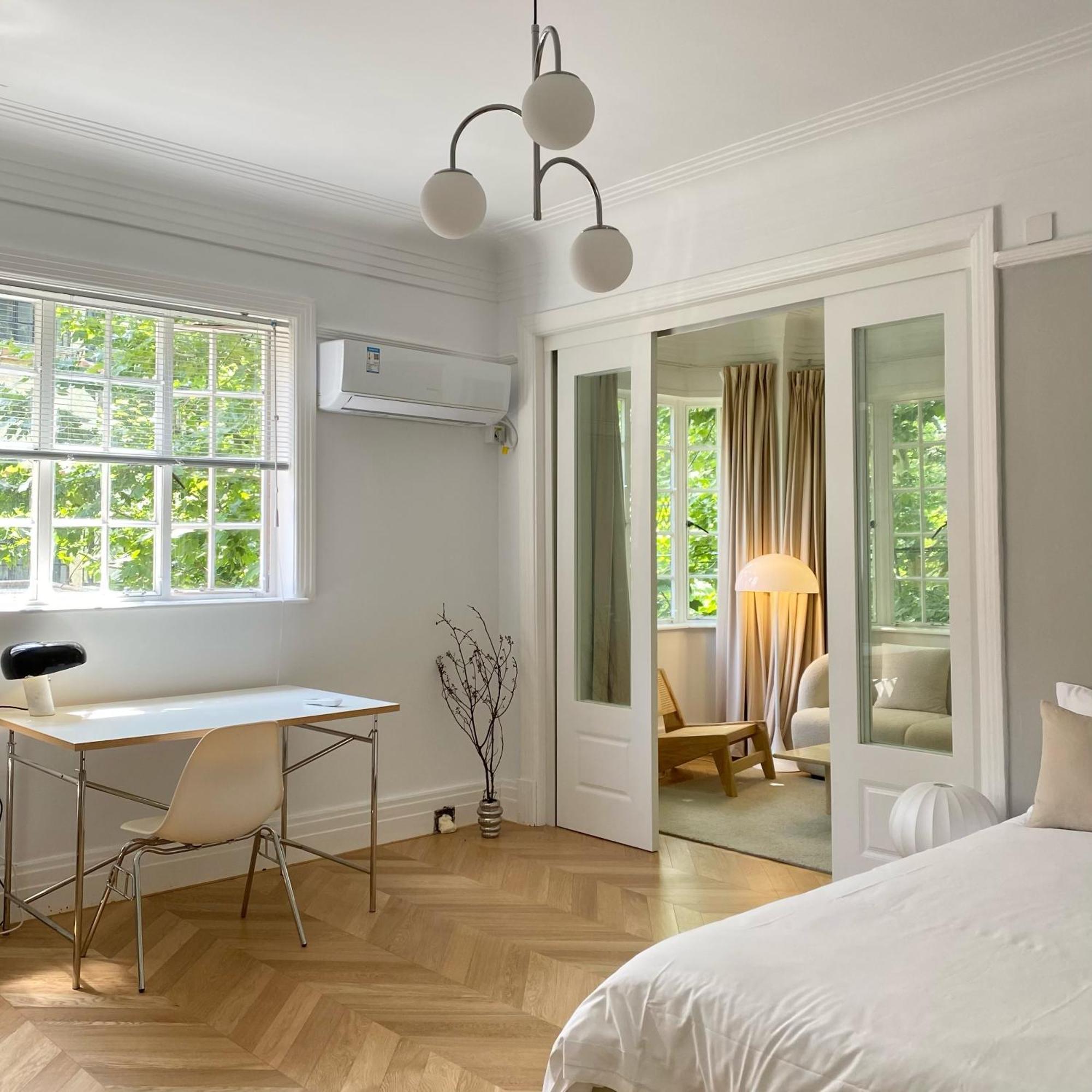 Hills& Art 14 - Near Line 1, 10 & 12 South Shanxi Road Metro Apartment Shanghai